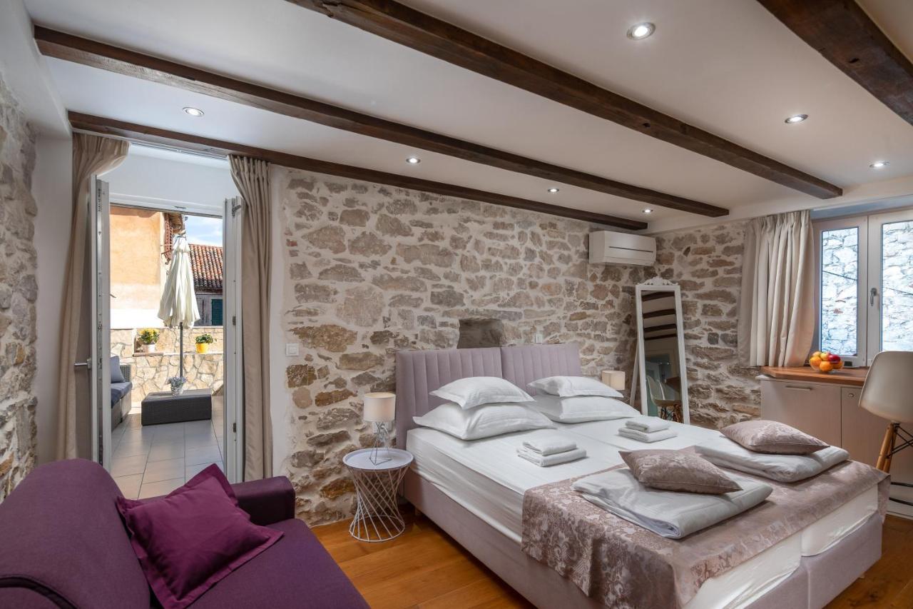 Awesome Stone House Hotell Split Exteriör bild