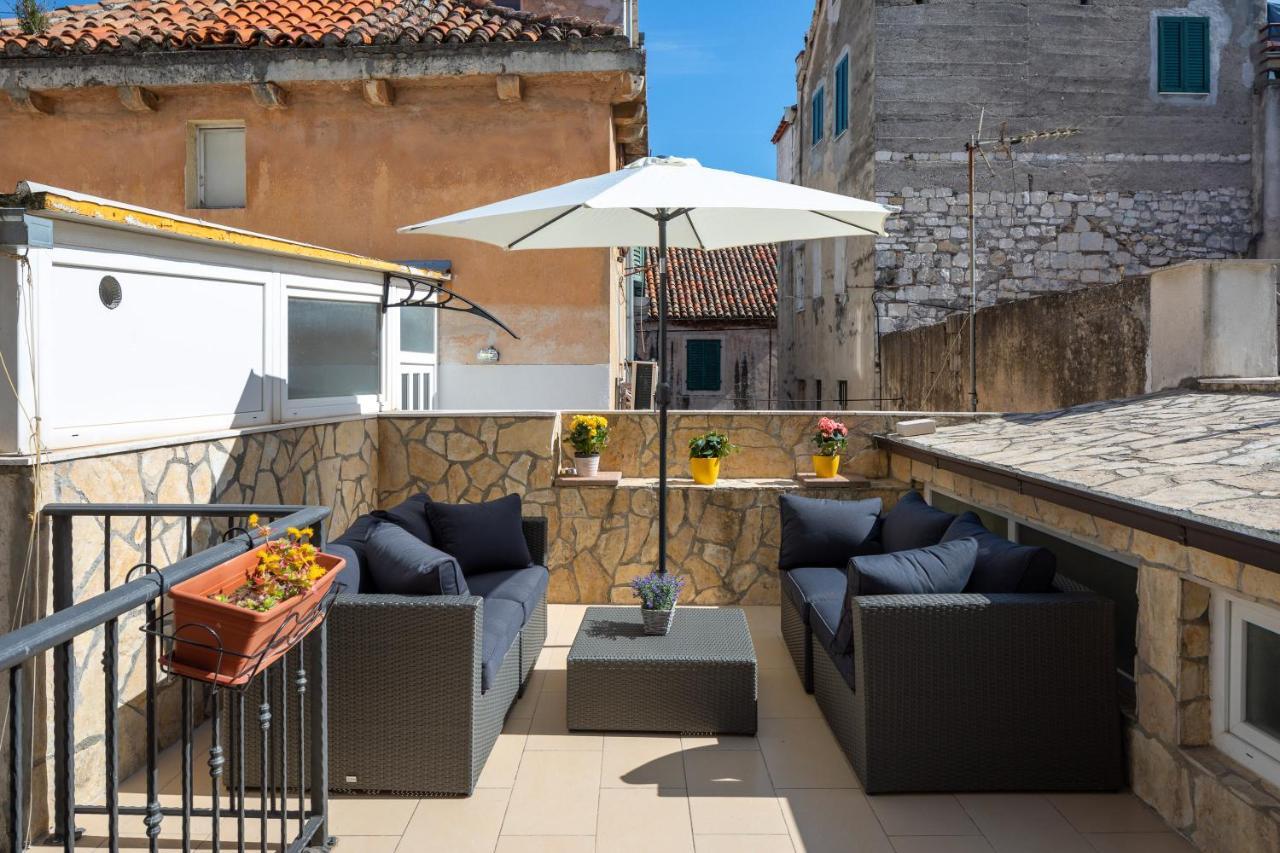 Awesome Stone House Hotell Split Exteriör bild