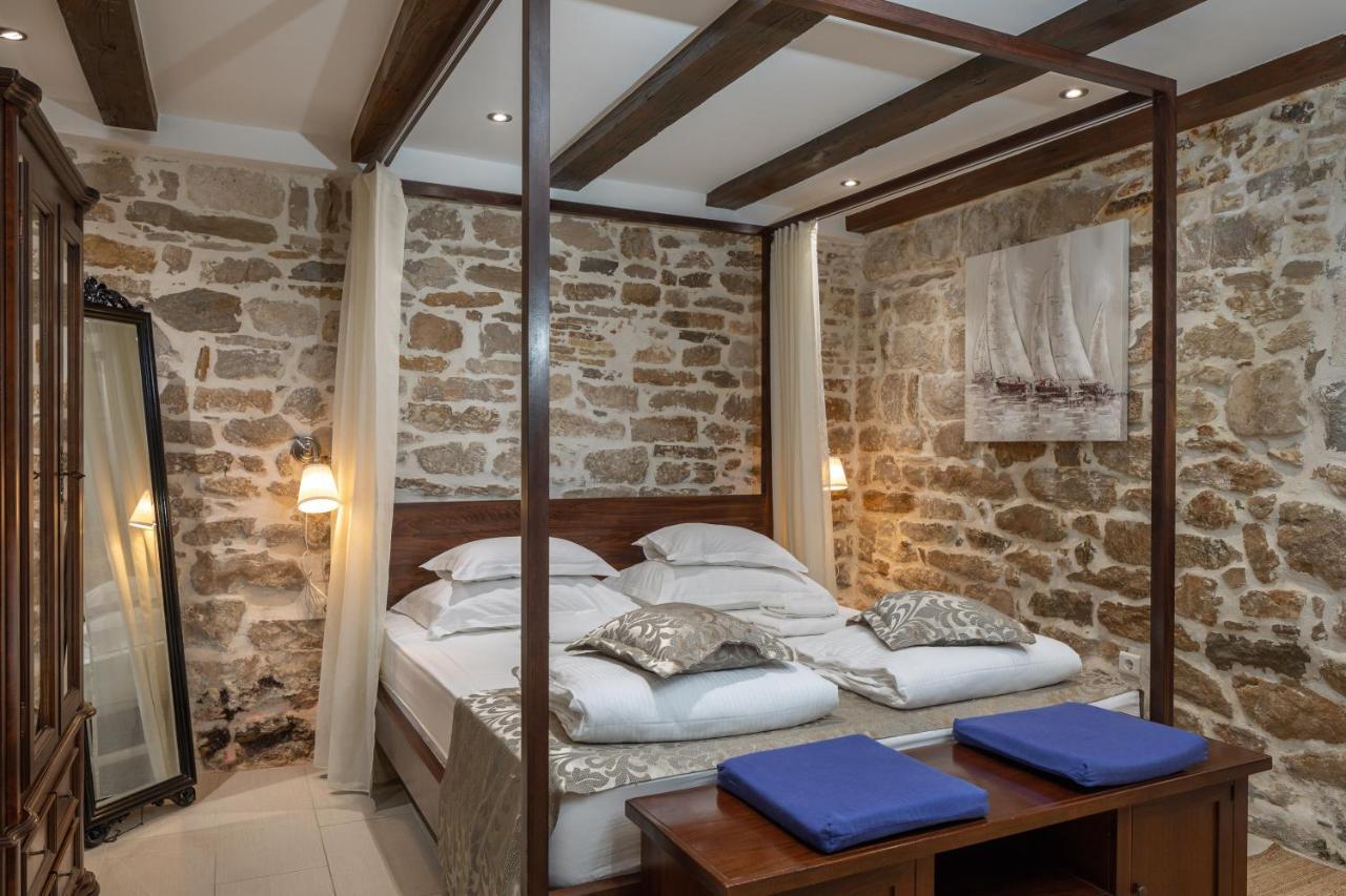 Awesome Stone House Hotell Split Exteriör bild