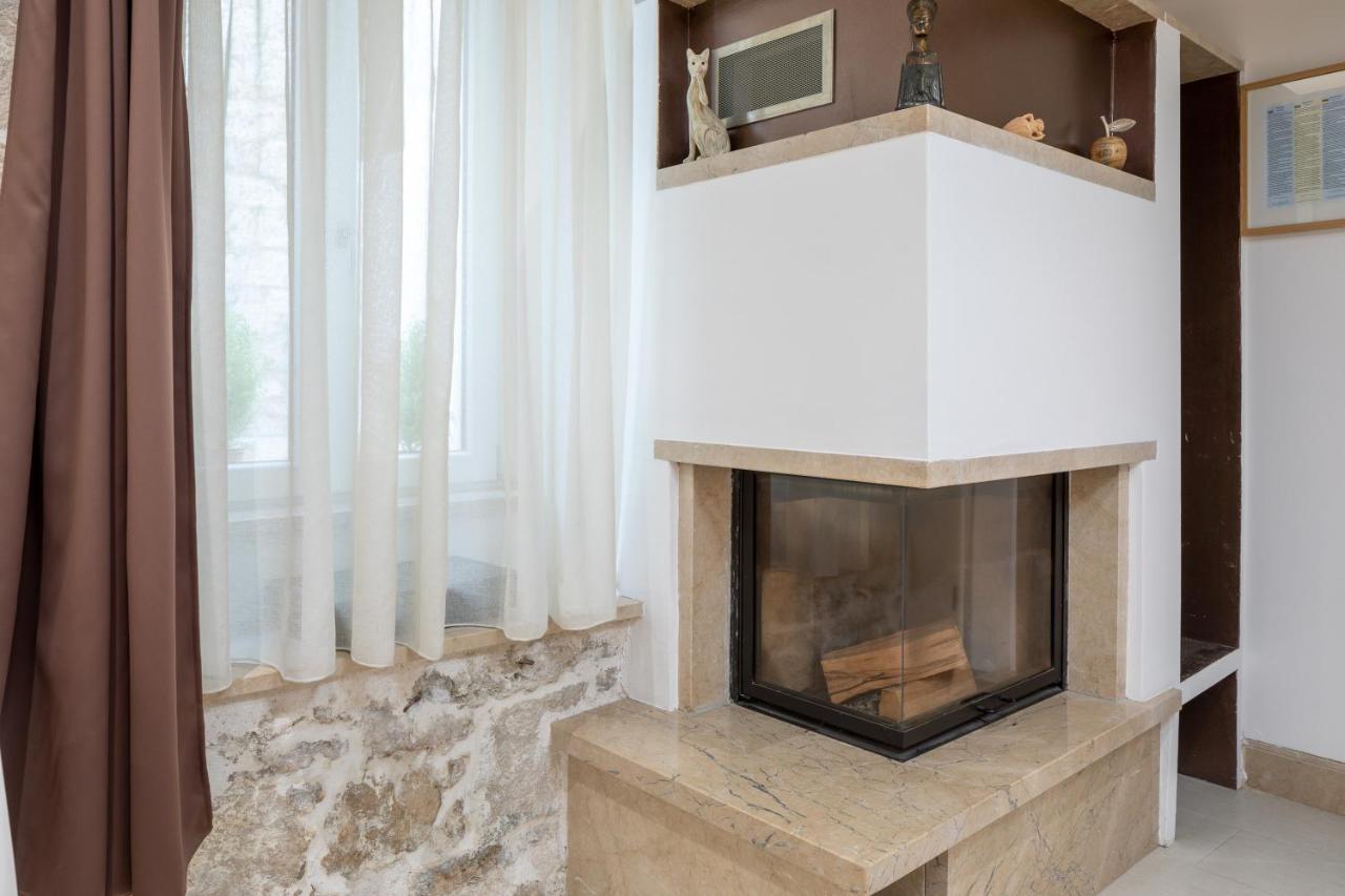 Awesome Stone House Hotell Split Exteriör bild