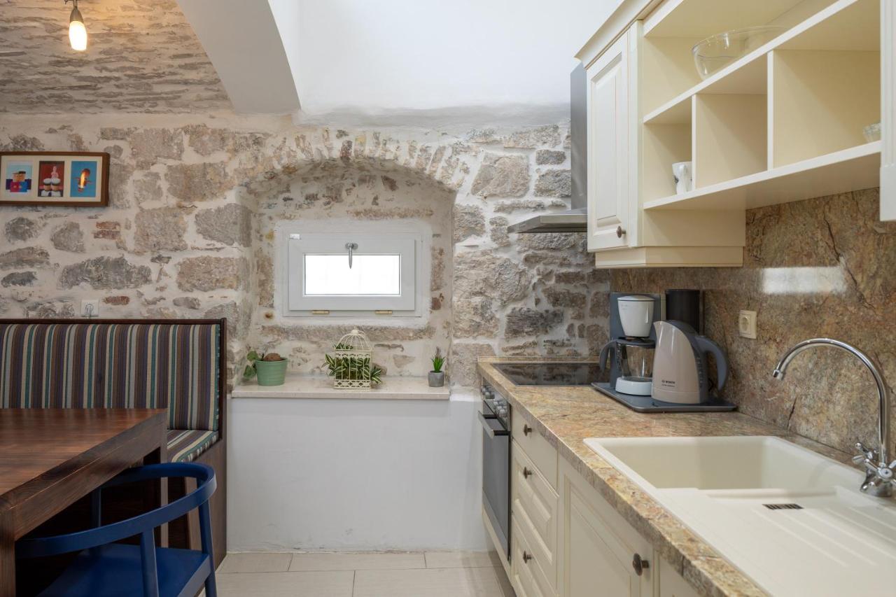Awesome Stone House Hotell Split Exteriör bild