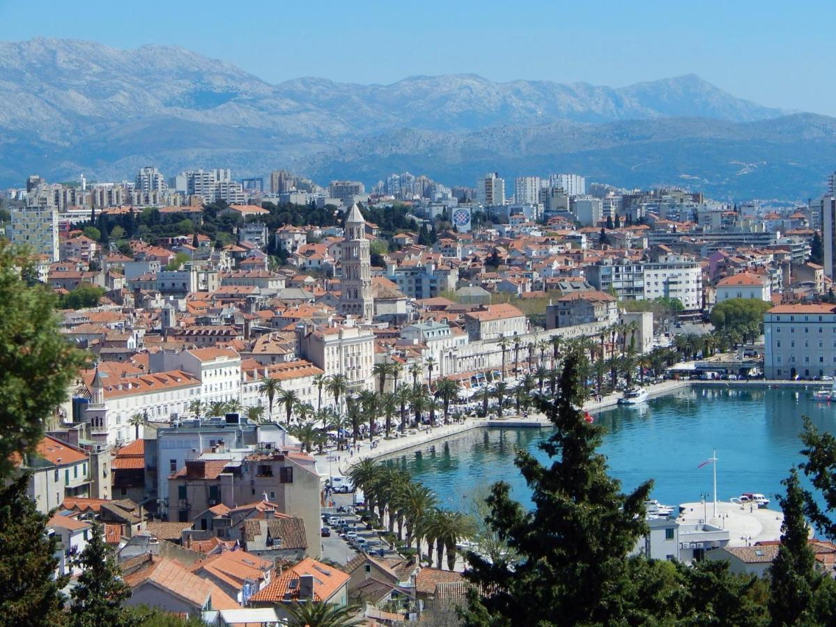 Awesome Stone House Hotell Split Exteriör bild